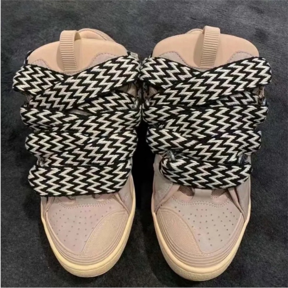 Lanvin curb size 8